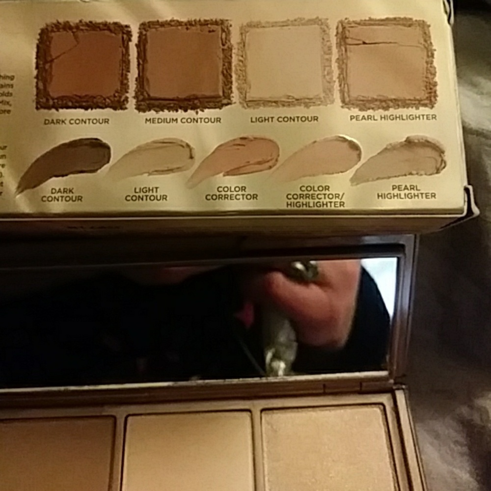 SOLD!! NIB Urban Decay Naked Skin ShapeShifter - Picture 5 of 8